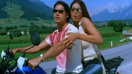 Ishq Hai Tumse - Backdrop