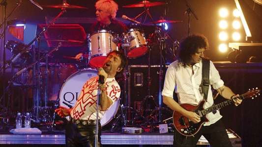 Queen + Paul Rodgers: Return of the Champions - Backdrop