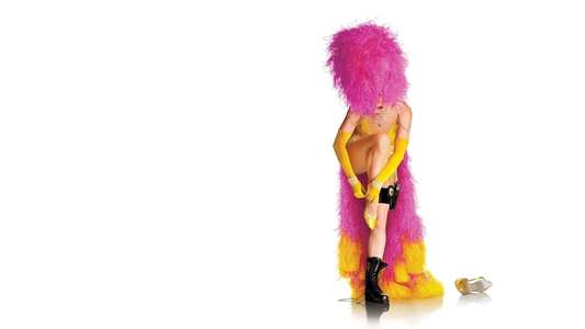 Miss Congeniality 2: Armed and Fabulous - Backdrops