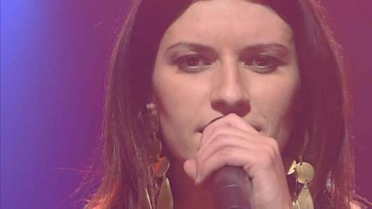 Laura Pausini: Live In Paris - Backdrop