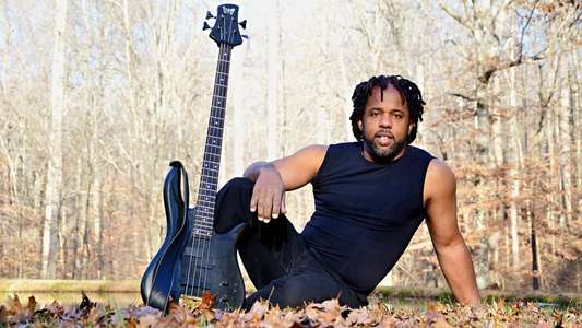Victor Wooten: Live at Bassday 1998 - Backdrop