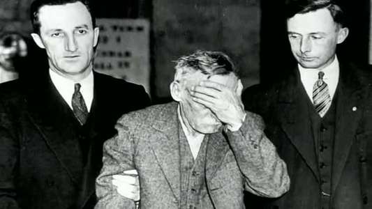 Serial Killers: The Real Life Hannibal Lecters - Backdrop