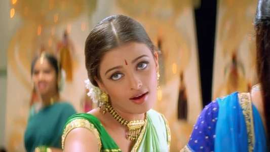 Kandukondain Kandukondain - Backdrop