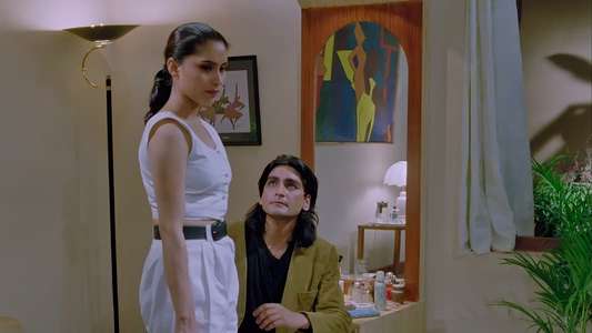 Is Raat Ki Subah Nahin - Backdrop