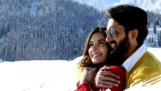 Cheppalani Undhi - Backdrop