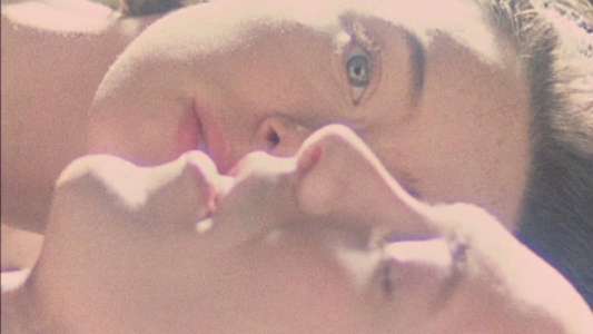 Kissed - Backdrop