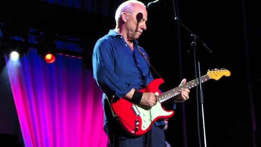 Mark Knopfler: A Night in London - Backdrop