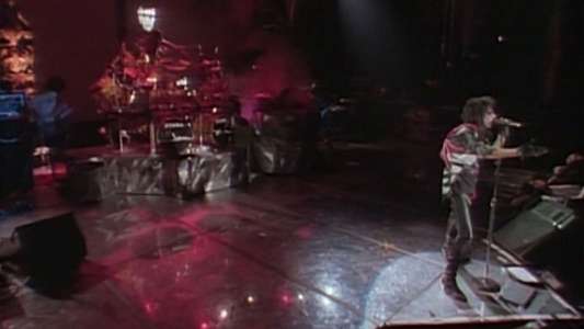 Alice Cooper: Trashes the World - Backdrop