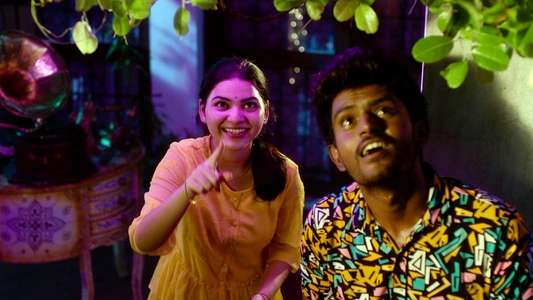 Kuthukku Pathu - Backdrop