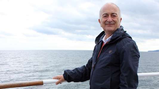 Tony Robinson: Coast to Coast - Backdrop