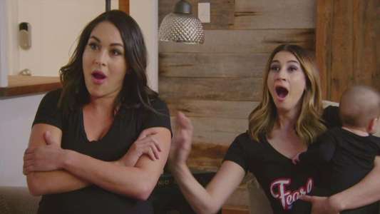 Total Bellas - Backdrop