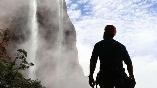 Steve Backshall's Extreme Mountain Challenge - Backdrop