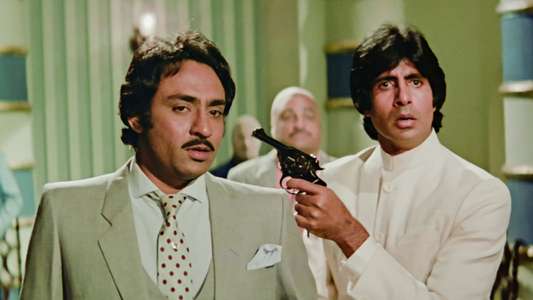 Namak Halaal - Backdrops