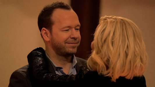 Donnie Loves Jenny - Backdrop
