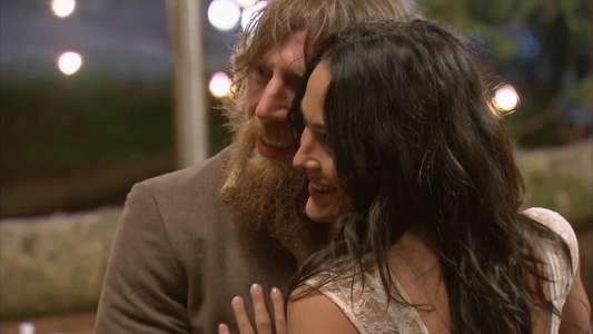 Total Divas - Backdrop