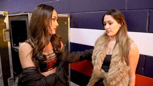 Total Divas - Backdrop