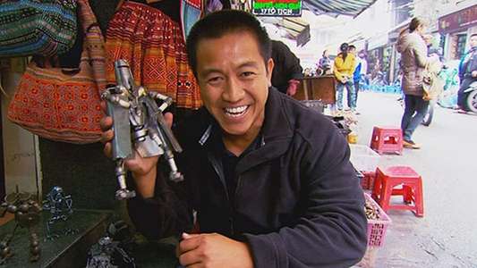 Anh Does Vietnam - Backdrop