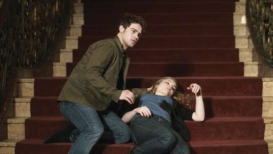 The Nine Lives of Chloe King - Backdrops