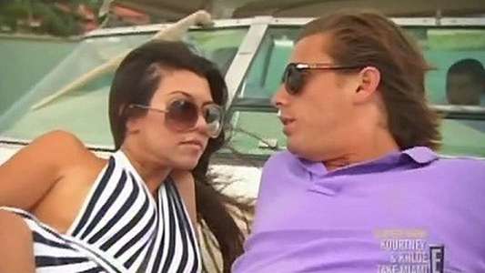 Kourtney and Khloé Take Miami - Backdrop