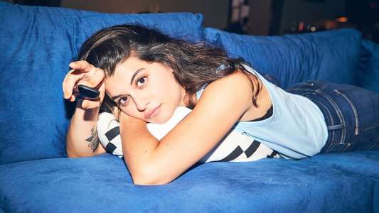 Single Drunk Female - Backdrops