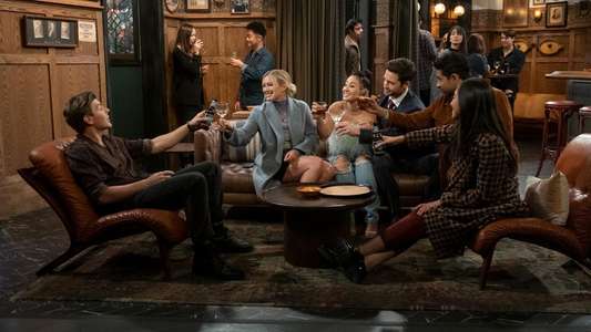 How I Met Your Father - Backdrops