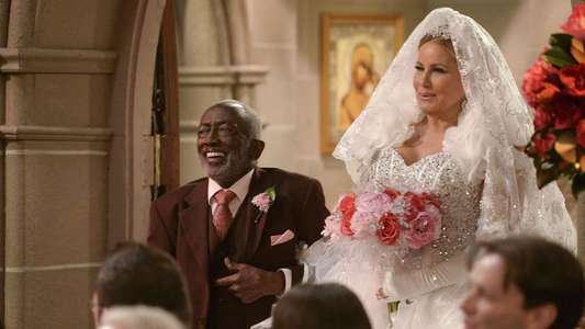 2 Broke Girls - Backdrops