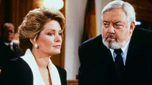 Perry Mason Returns - Backdrop