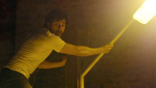 Sui Dhaaga - Backdrop
