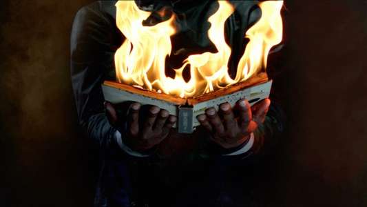 Fahrenheit 451 - Backdrops