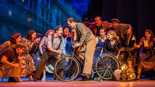 An American in Paris: The Musical - Backdrop