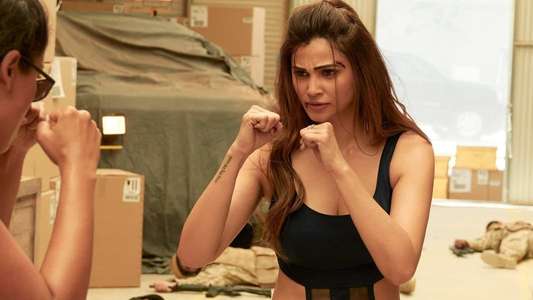 Race 3 - Backdrop