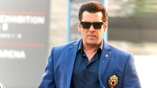 Race 3 - Backdrop