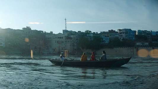 Angrezi Mein Kehte Hain - Backdrops