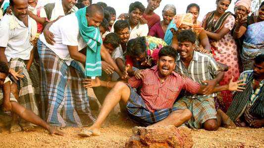 Munthiri Kaadu - Backdrop