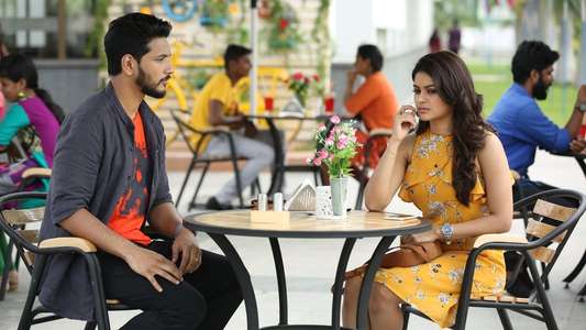 Iruttu Araiyil Murattu Kuthu - Backdrop