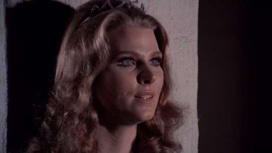 The Return of Count Yorga - Backdrop