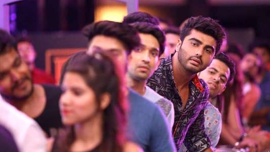 Half Girlfriend - Backdrop