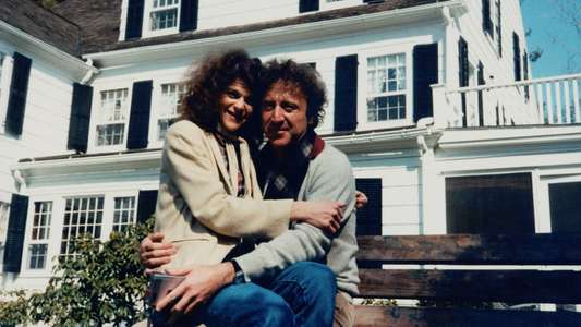 Love  Gilda - Backdrop