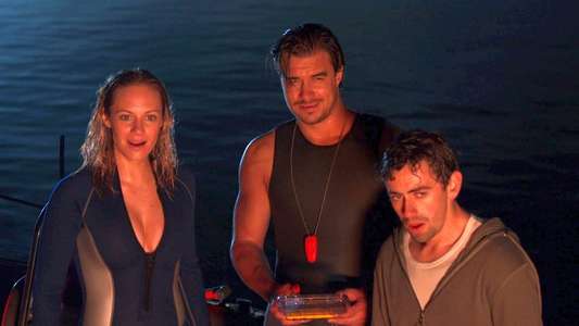 Deep Blue Sea 2 - Backdrop