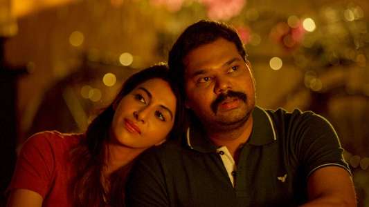 Parundhaaguthu Oor kuruvi - Backdrop