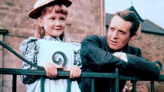 The Three Lives of Thomasina - Backdrops
