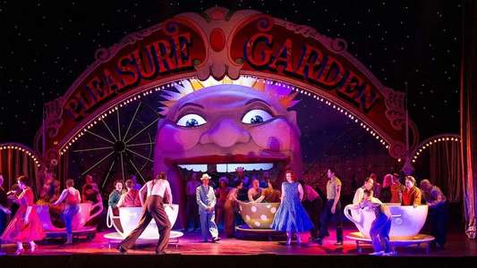 Così fan tutte: Met Opera Live - Backdrop