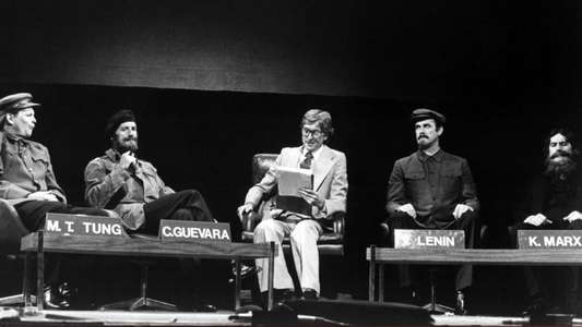 Monty Python Live at the Hollywood Bowl - Backdrops