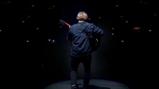 Lewis Capaldi: How I'm Feeling Now - Backdrop