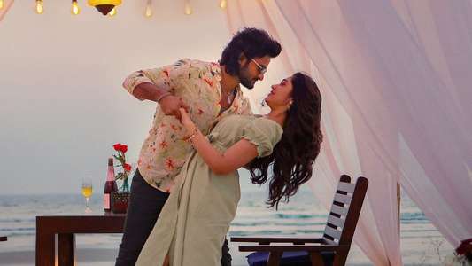 Aa Ammayi Gurinchi Meeku Cheppali - Backdrop