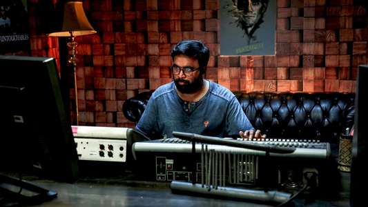 Naan Mirugamaai Maara - Backdrop