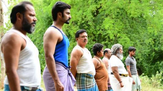 Pattathu Arasan - Backdrop