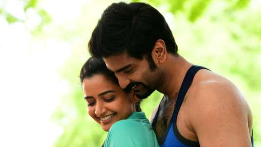 Pattathu Arasan - Backdrop