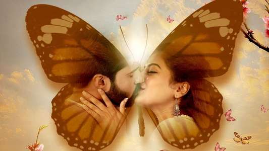 Kaalangalil Aval Vasantham - Backdrop