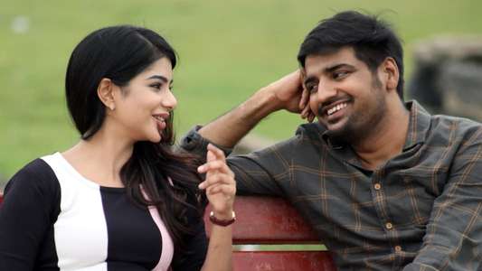 Naai Sekar - Backdrop